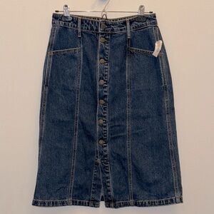 NWT Old Navy Denim Button-Front Skirt